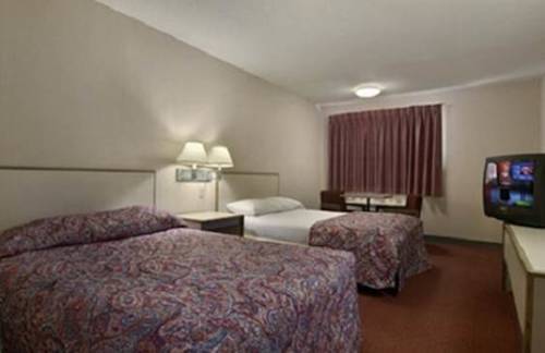 Red Roof Inn Plus+ Houston - Energy Corridor Habitación foto